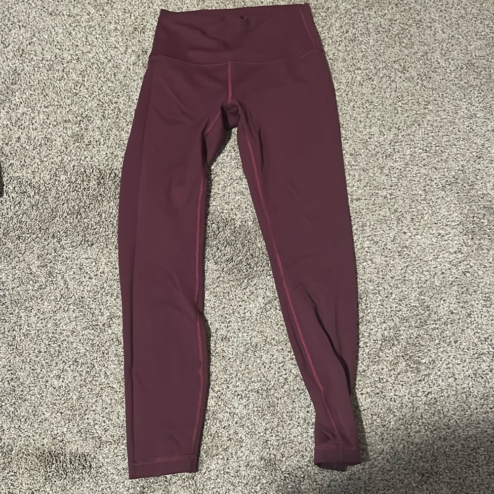 Women's maroon lululemon leggings size 6